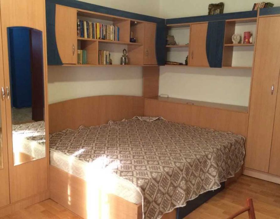 Дава се под наем Тристаен апартамент в Пловдив, Център - 80 кв.м за 341.7 € - Снимка #2