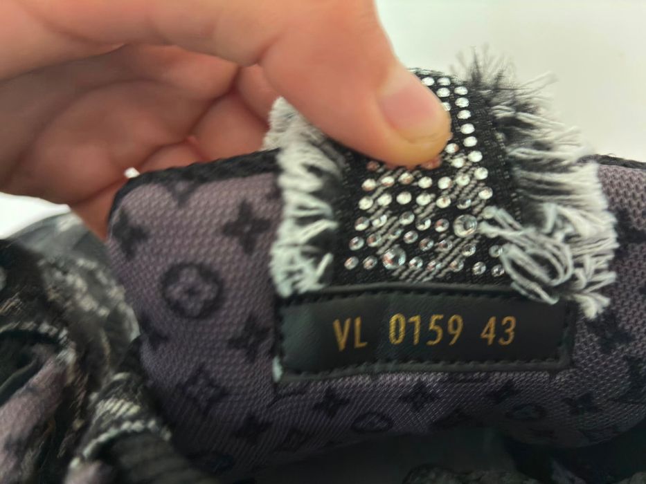 Louis vuitton skate swarorski