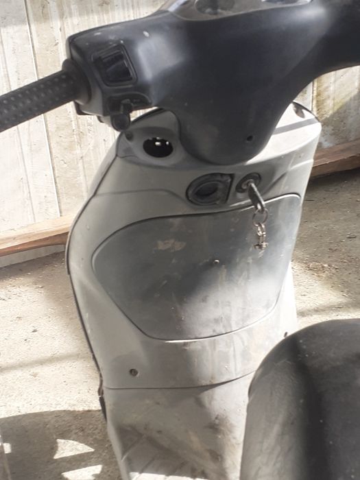 Vand scuter de marca piaggio