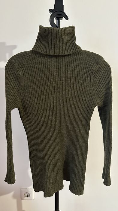 Продам разные свитера S, M
