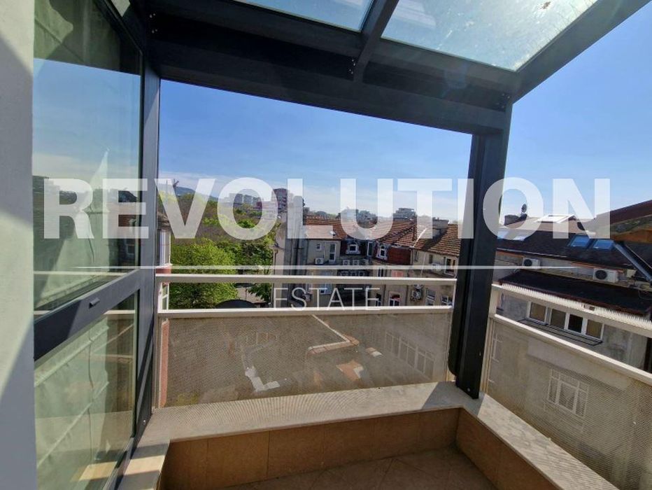 Дава се под наем Едностаен апартамент в Варна, Център - 58 кв.м за 700 € - Снимка #7