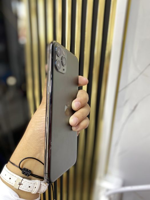 Iphone 11  pro max 256 гб