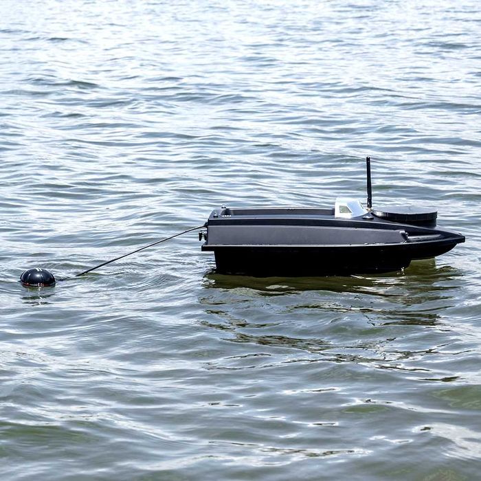 Лодка за захранка Flytec V030 V080 180т. GPS и опция за сонар