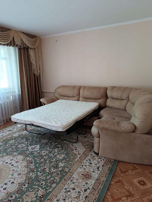 Продам мягкий уголок с тахтой