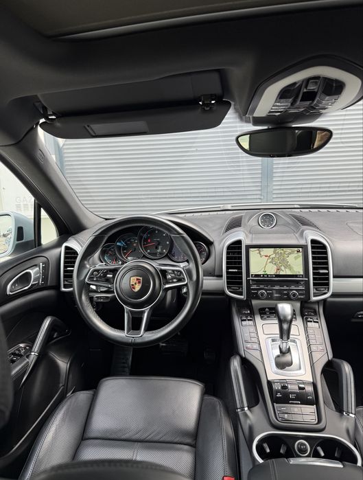 Porsche Cayenne Facelift 92A • Pano • Matrix • Chrono • 3.0d • 262 CP • 07.2016