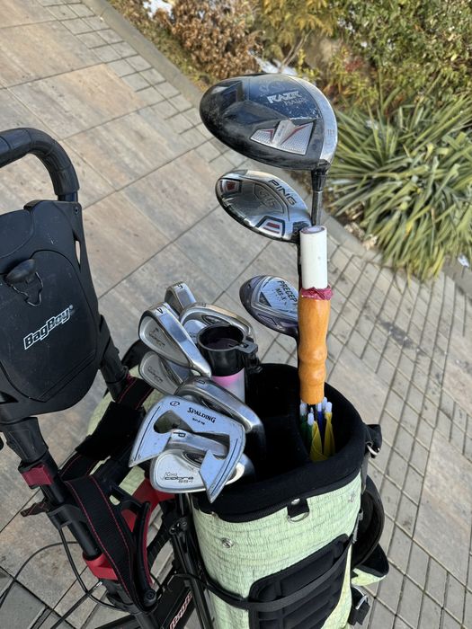 Set cu carut pentru golf