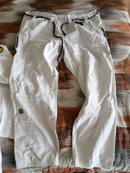 Перфектно кимоно Tatami Gold label A4