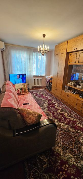 Продам 2 комн квартиру на Соколе