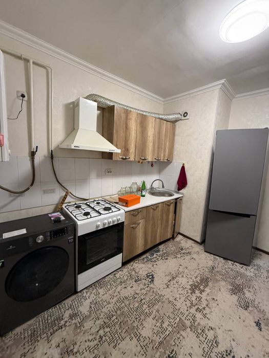 Сергели 8 худуд 2/4/7 срочно ижарага берилади