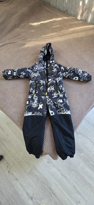 Продам зимний детский комбинезон