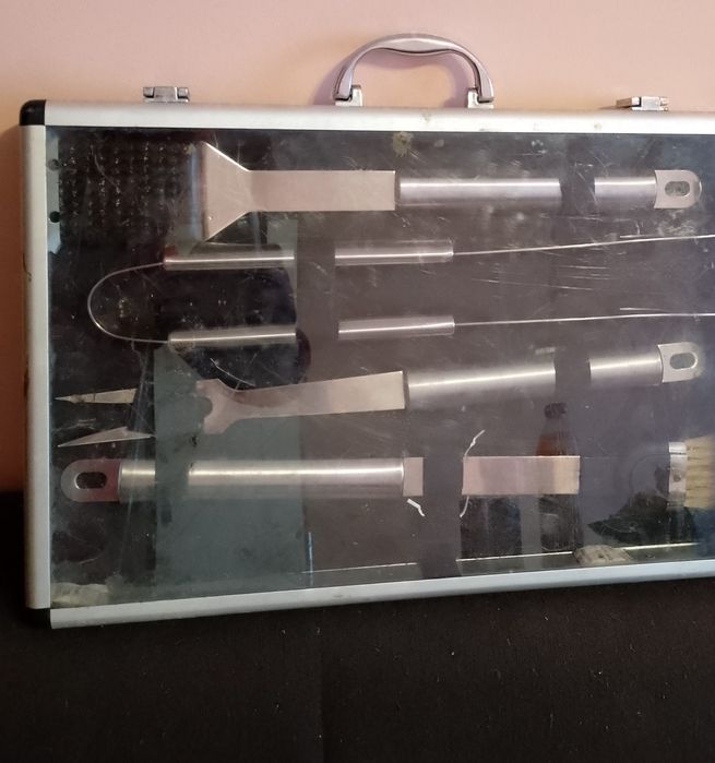 Комплект прибори за барбекю