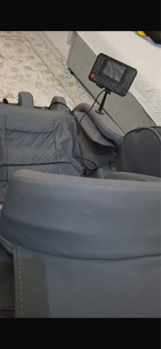 Кресло массажор срочно продам