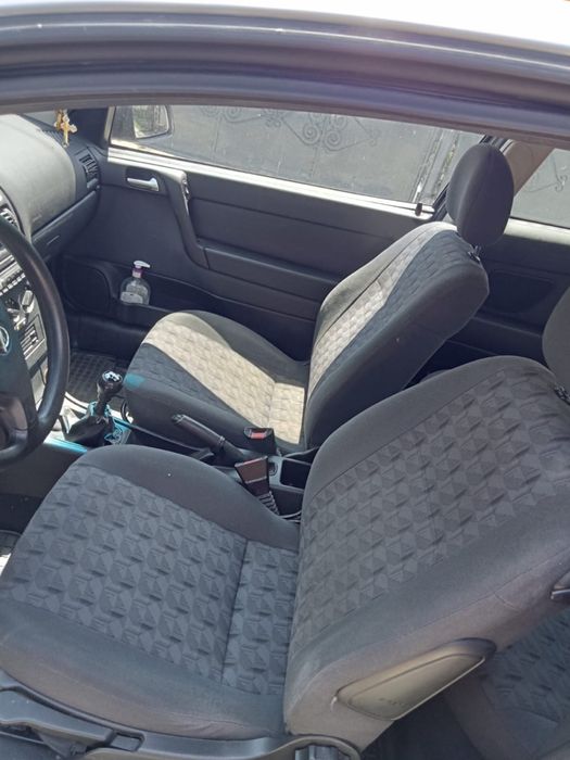 Opel Astra G 2.0