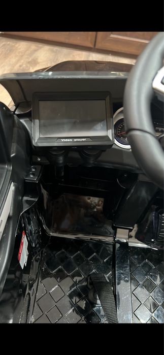 Детска електрическа кола Мерцедес ГЛЦ