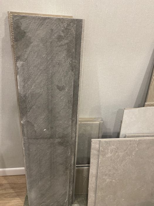 Отдам бесплатно остатки кафеля.