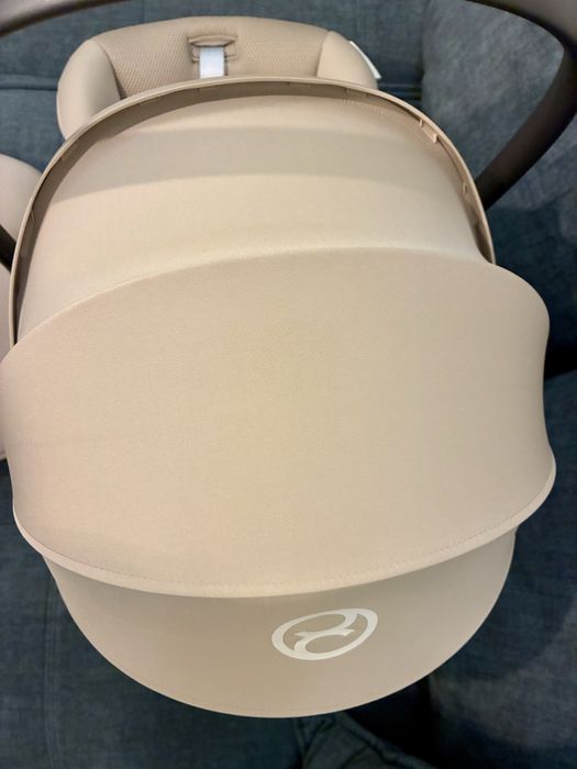 Cybex Cloud G i-Size Plus + адаптери, с ГАРАНЦИЯ