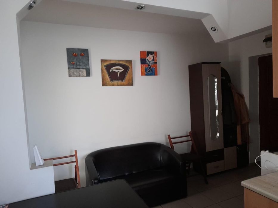 Apartment 2 camere de închiriat Precista