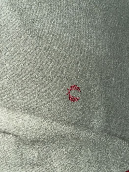 Продам свитер fred perry размер м