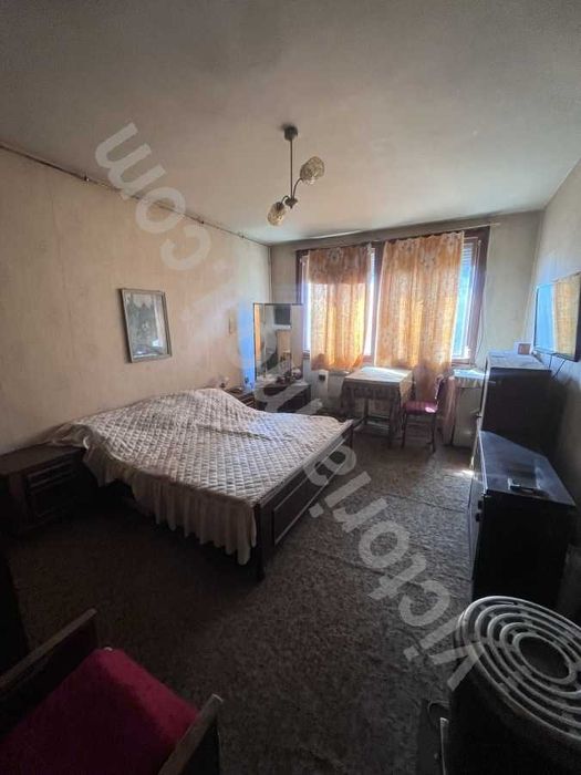 Продава се Тристаен апартамент в Велико Търново, Център - 120 кв.м за 1209 €/кв.м - Снимка #4