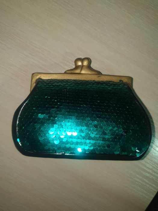 Копилка в пайетках