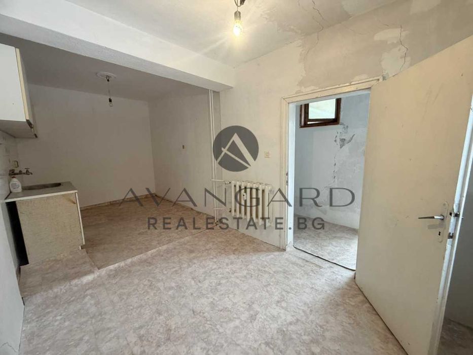 Продава се Къща в Пловдив, Кършияка - 110 кв.м за 852 €/кв.м - Снимка #2