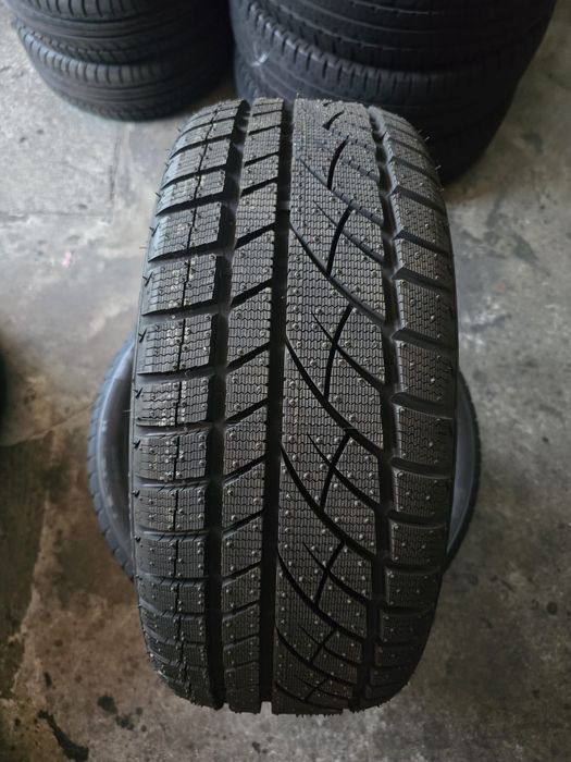 Evergreen 215/45 R17 87H MS iarnă NOI
