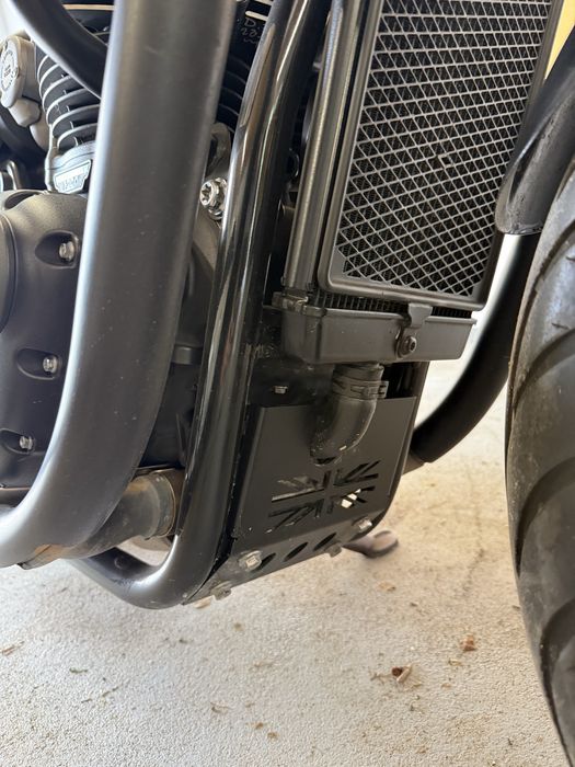 Triumph Bobber Black