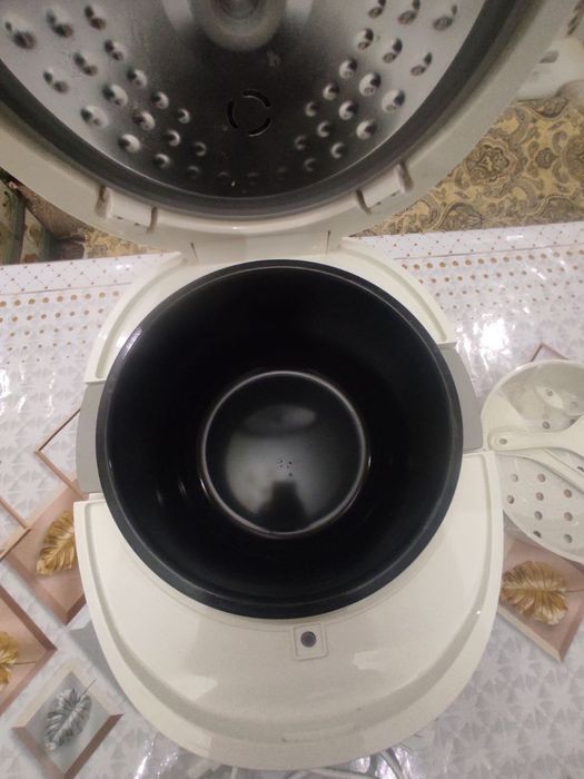 Мультиварка PHILIPS 3л. новая!