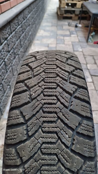 Продам шины 185/65/15