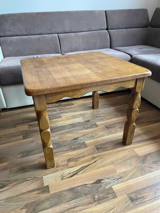 Стара дървена маса от чисто дърво - дърворезба