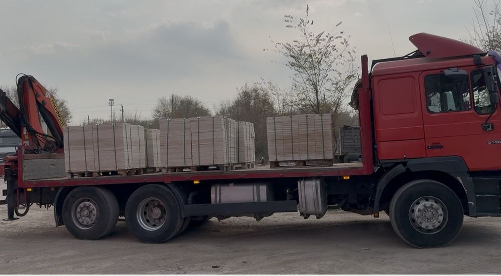 Фасад травертин гранит