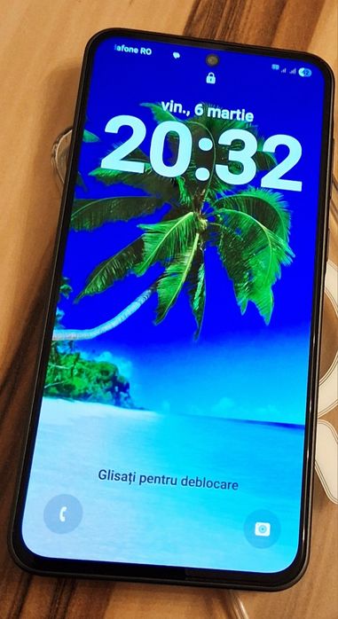 Vand cu incarcator Samsung A36-5G impecabil,ca nou!