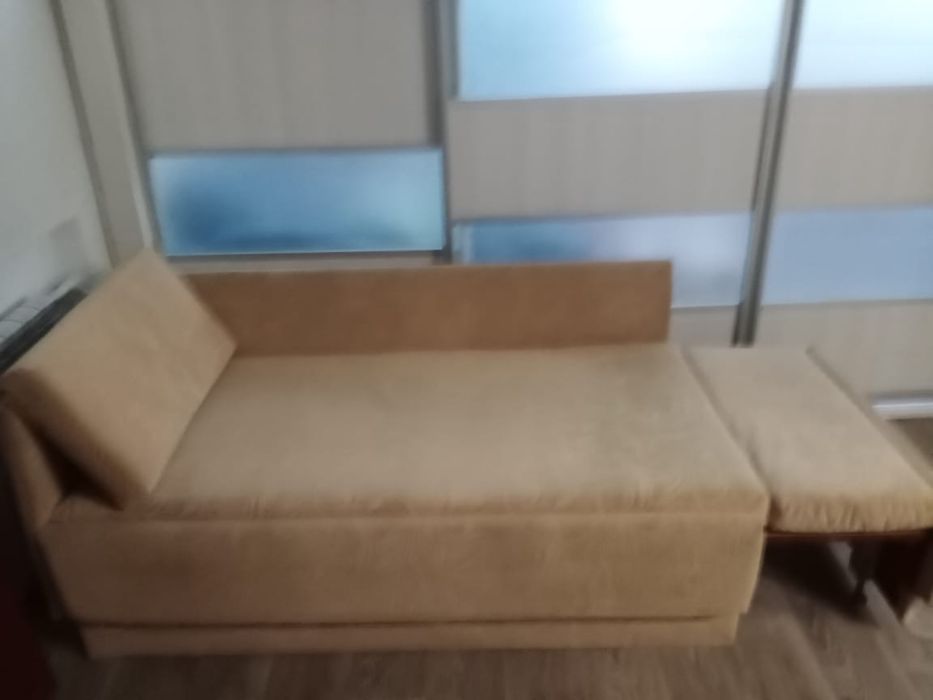 Продам.   Подростковая    Диван-Кровать