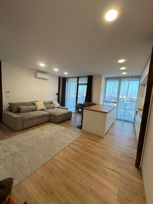 Premium, Nou, Central, Parcare subterană, View