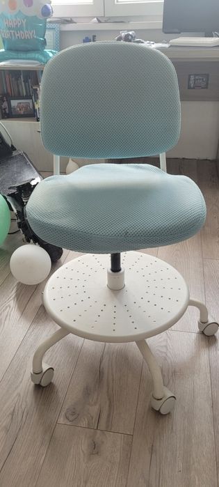 Детски стол на Икуя