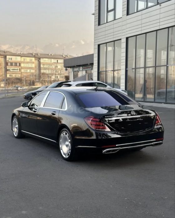 Арена Mercedes-Maybach s500