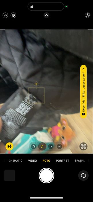 Geaca guees  , noura fara eticheta .