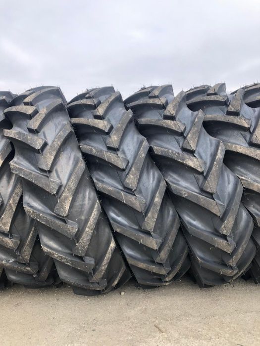 Cauciucuri noi 12.4-28 cu 8 pliuri anvelope TRACTOR FIAT 445