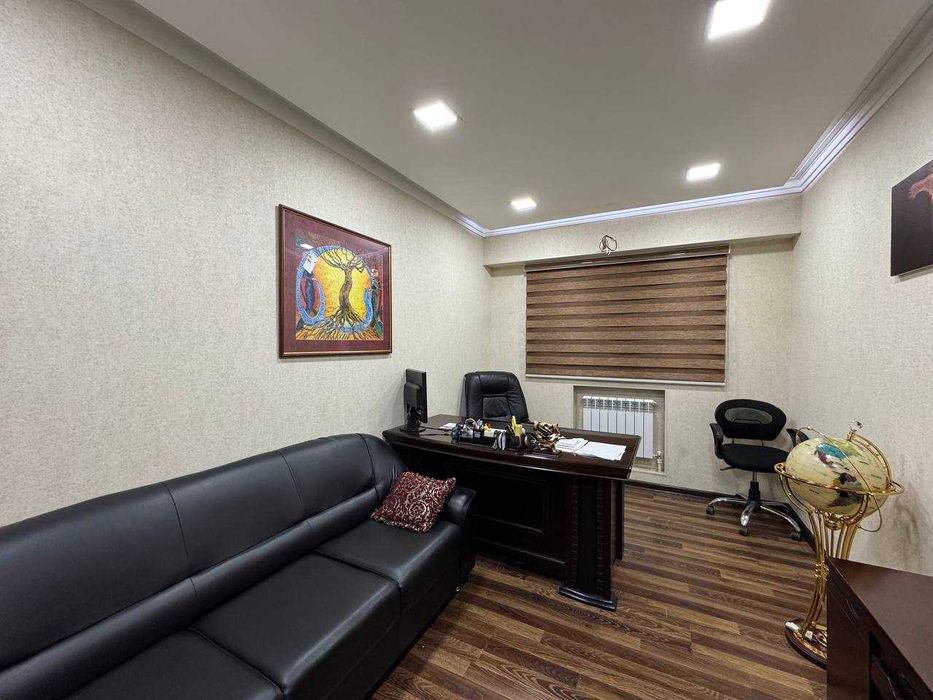 Продается Офис 101 м2, 1 этаж, Алайский, м. А.Кадыри (87648)