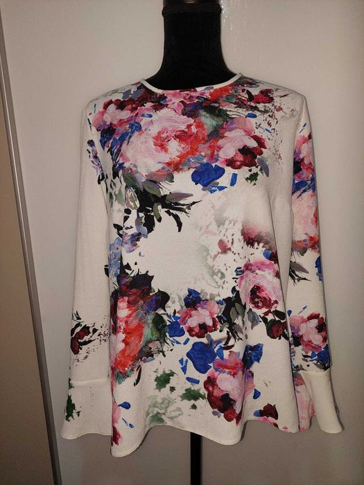 Bluza SUPERBA imprimeu floral alba cu inprimeu colorat marime mare