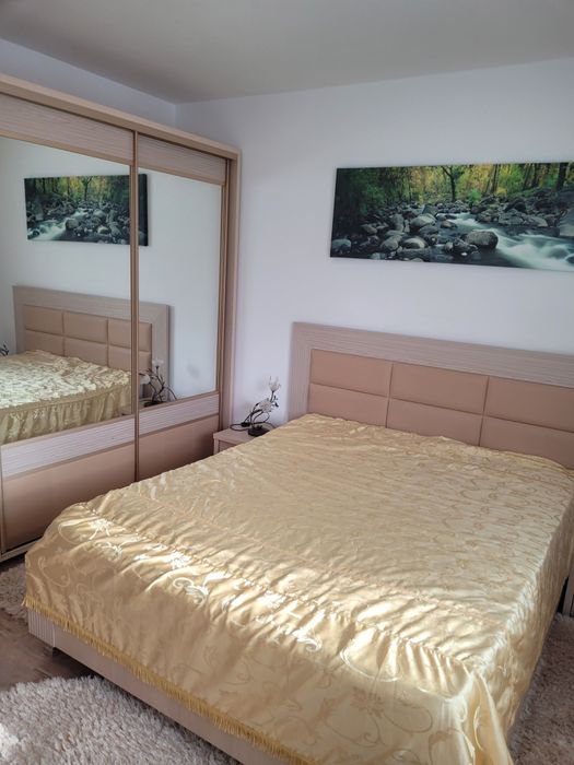 Apartament de închiriat