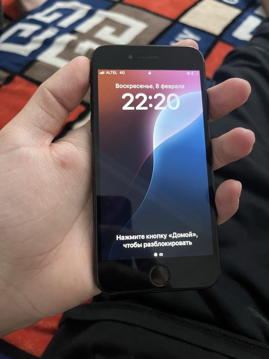 Айфонн се 2020