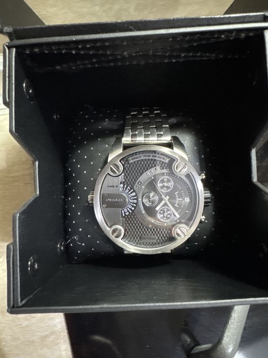 Часовник Дизел.