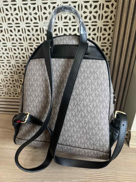 Дамска раница на Michael Kors