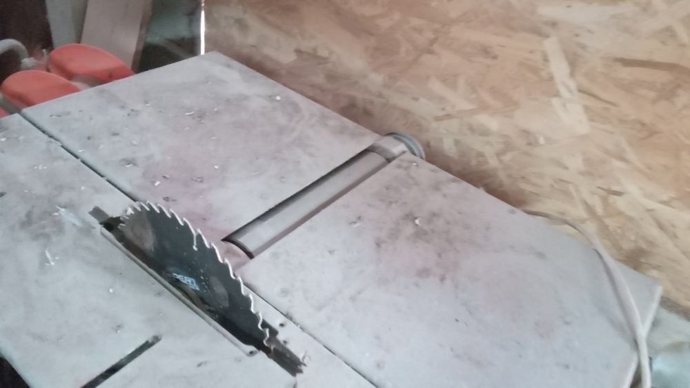 Прдам электро инструменты