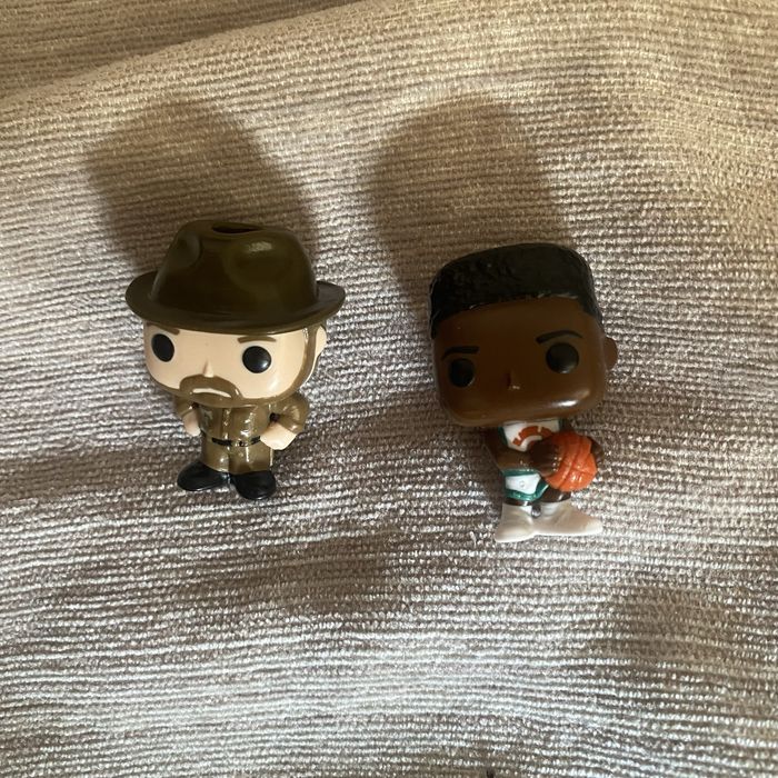 Продам 2 фигурки осд по 500