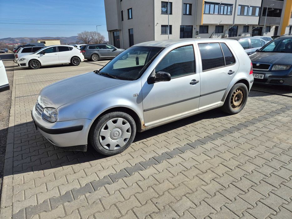 Golf 4 1.6 benzina 2001