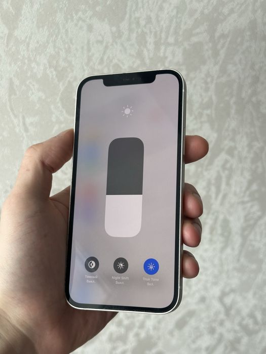 Iphone 12 в идеальном состоянии