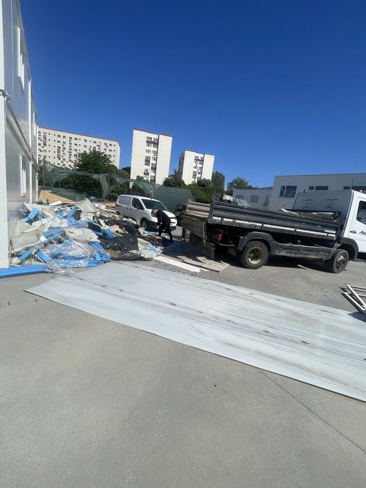 • Transport și Dabarasare Moloz- Gunoi cu Eliminare LEGALA