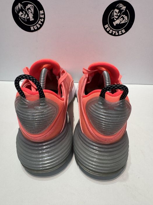Маратонки NIKE AIR MAX 2090. Номер 40